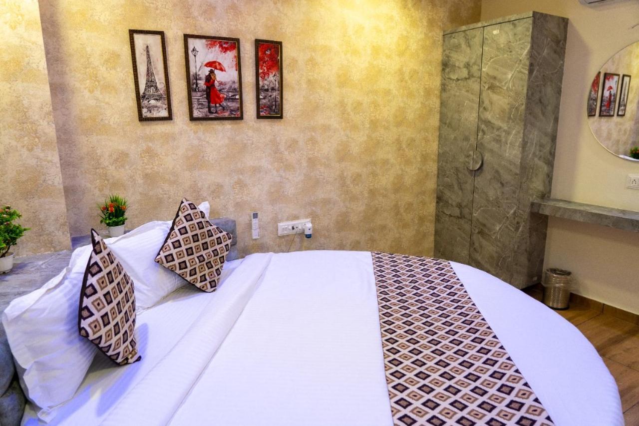 Hotel Lee Grand Ānand Extérieur photo